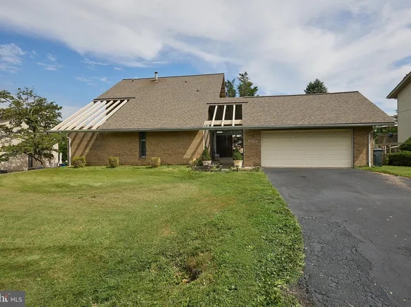 20504 Aspenwood Ln, Montgomery Village, MD 20886