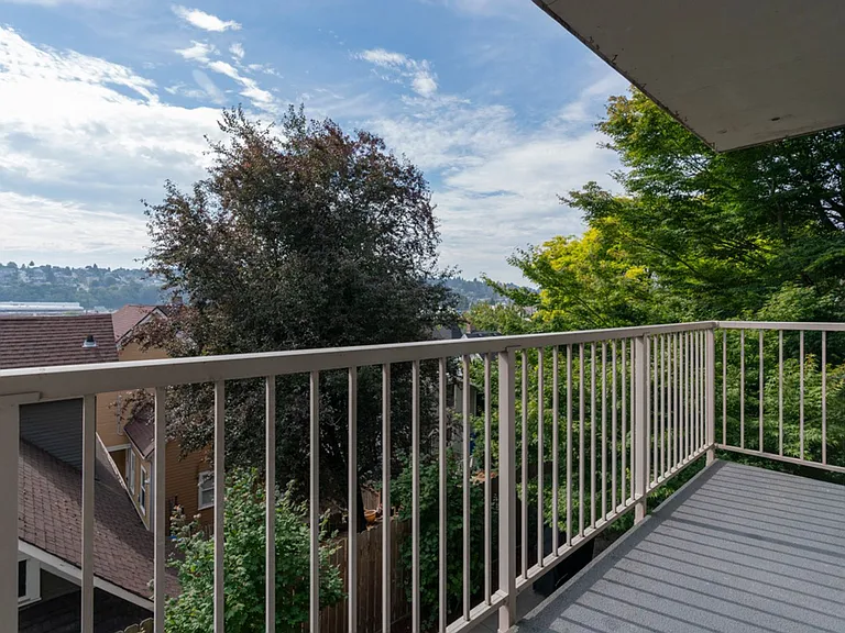 Queen Anne 9 — Photo 28