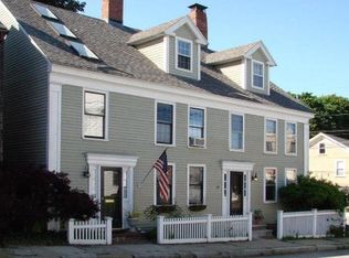 4 Warren St #B, Newburyport, MA 01950