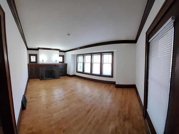 Working natural fire place! (lower)