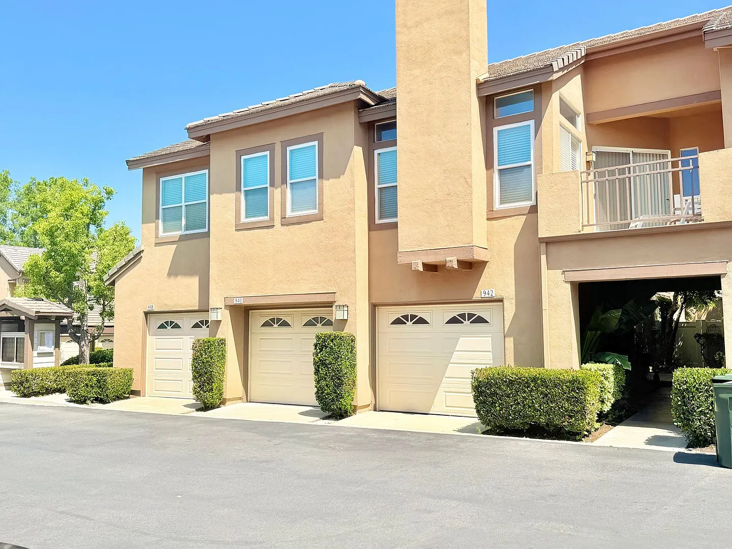 2 bedroom 2 bath Condo — Photo 1