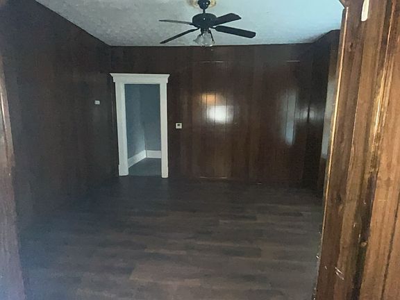 4th image of 2487 Findley Ave