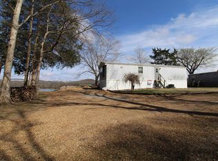 282 Riverview Dr N, Decaturville, TN 38329