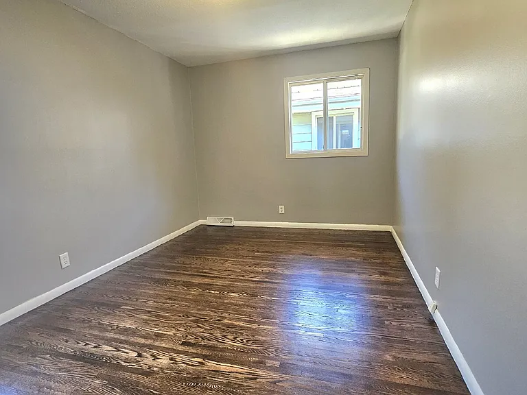 5934 Washburn Ave S — Photo 10
