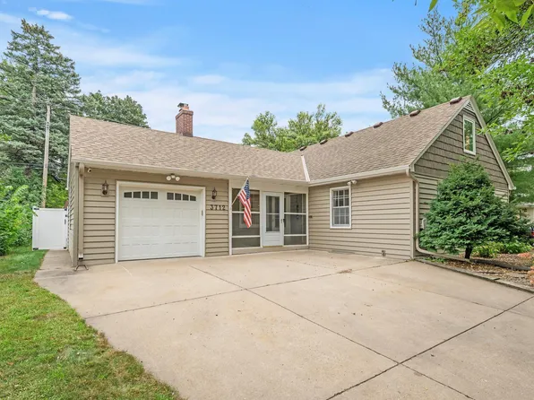 3712 Zenith Ave N, Robbinsdale, MN 55422