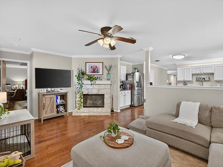 13195 Michelle Dr — Photo 18