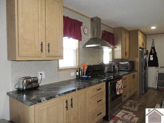 5th image of 45 Hailey Cir