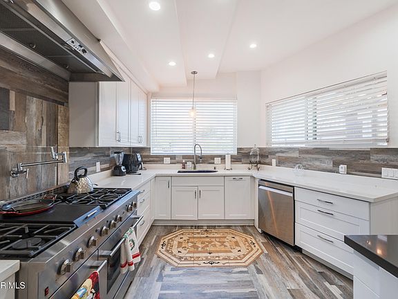 5th image of 20342 Hartland St