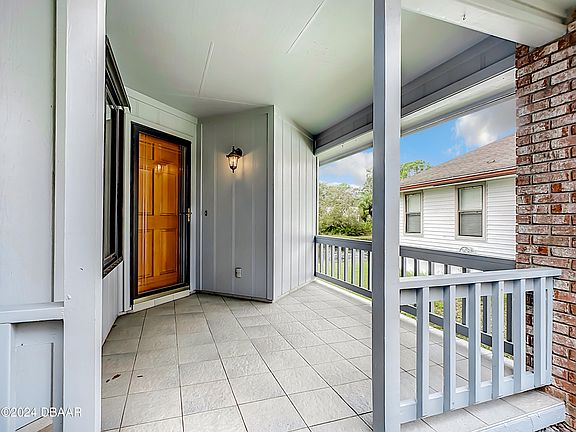 5th image of 114 Circling Wood Ct