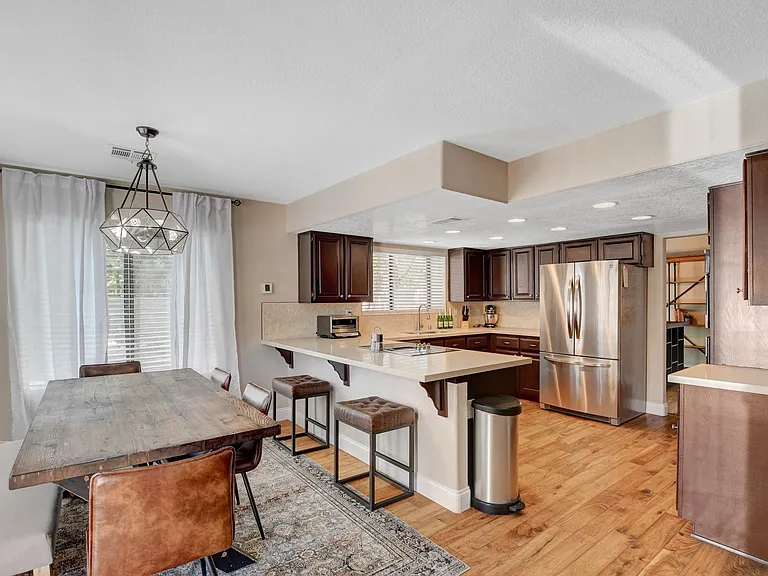 9205 Sandy Shores Dr — Photo 33