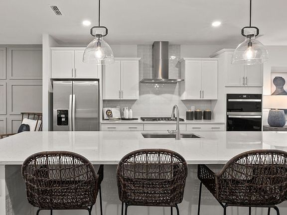 Stunning Kitchen with Extra Large Island - Model Representation