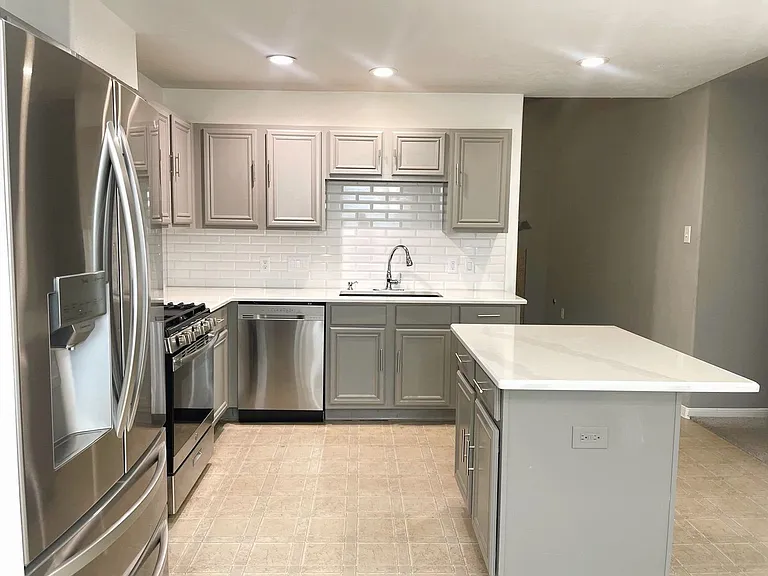 1410 Danby Heath Ln — Photo 11