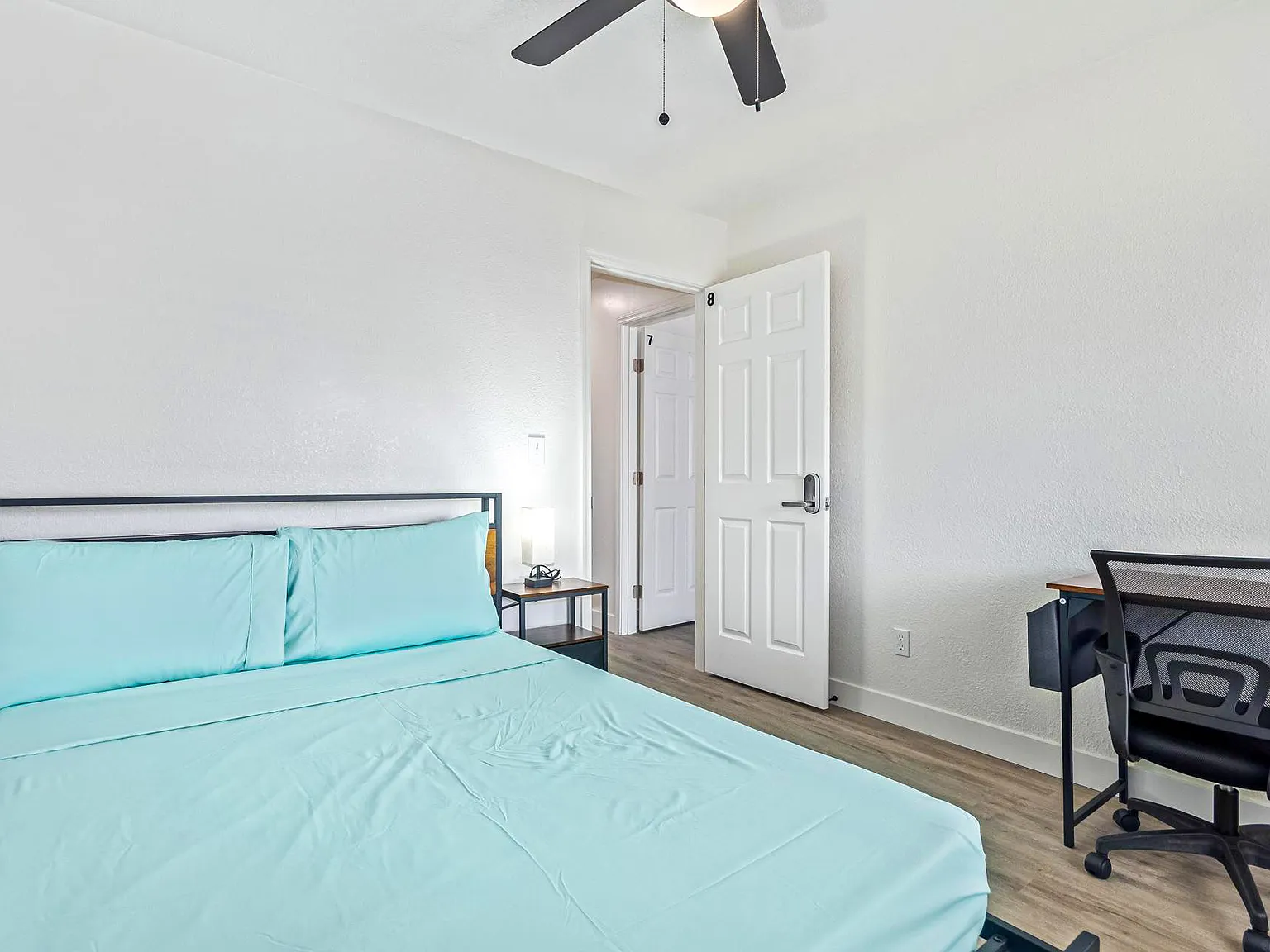 4 bed, 3.0 bath, 2388 sqft, $802 — Photo 2