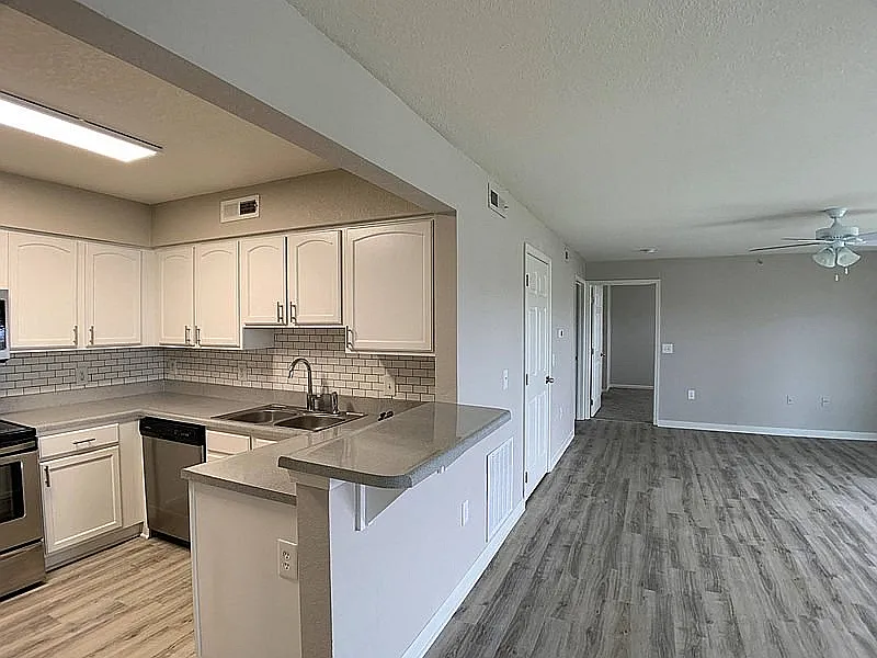 Saddlewood Apartments