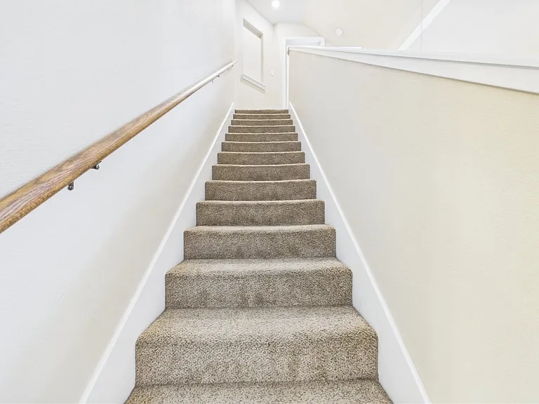 2348 Autumn Chase Loop #D — Photo 12