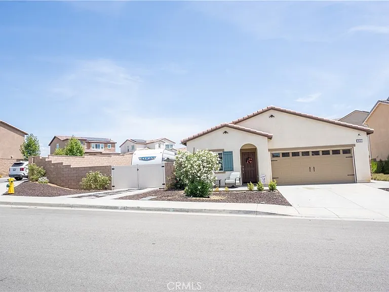 35227 Price St — Photo 4