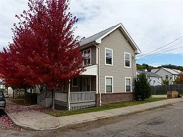 138 N Millvale Ave photo 1
