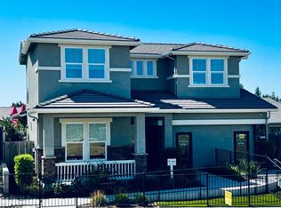 1030 Meadowlands Dr, Oakdale, CA 95361