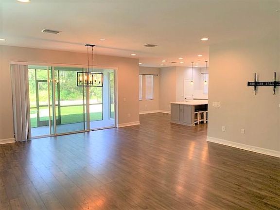 5th image of 16364 Hyde Manor Dr