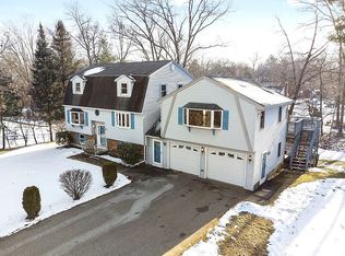 4 Fall St, Wilmington, MA 01887