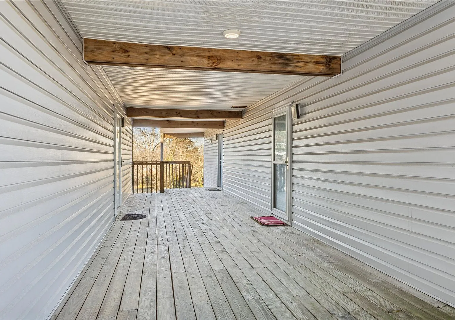 2BR/2BA Condo Near Langley AFB — Photo 4