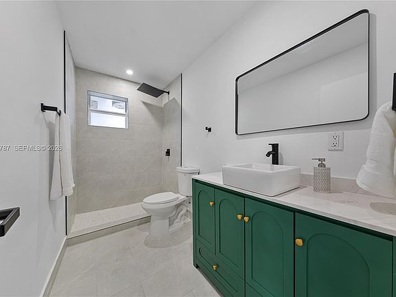 3rd image of 651 NW 9th St