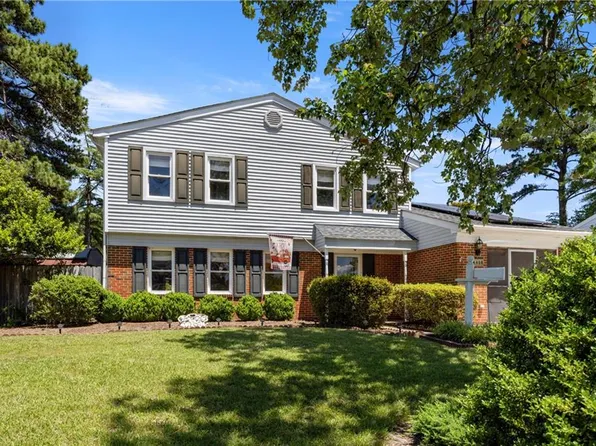 4456 Hudgins Dr, Virginia Beach, VA 23455