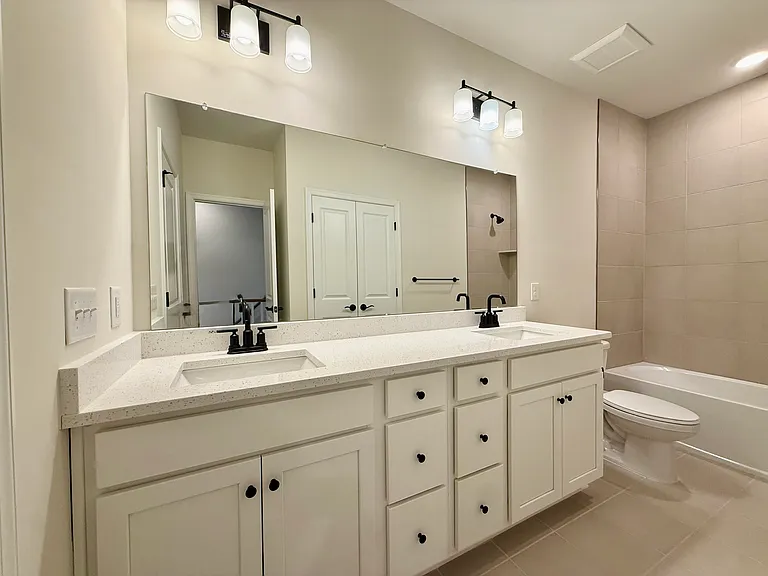 614 Sadie Cir — Photo 15