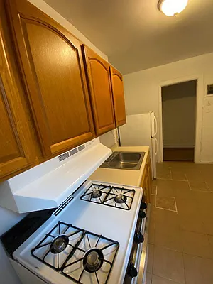 Rented by Queens Apartments Realty LLC | media 12