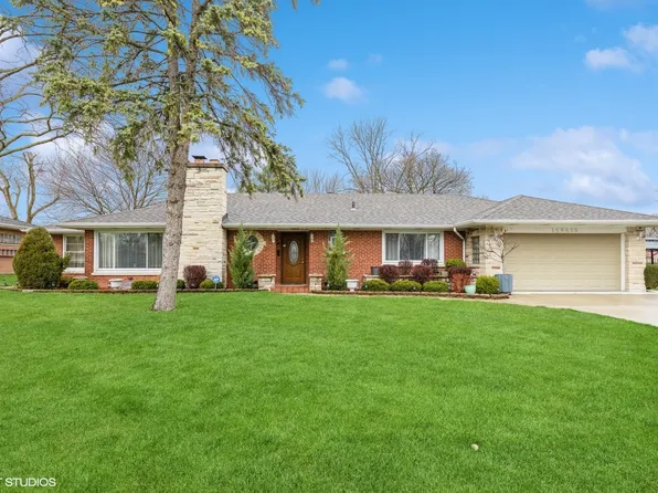 16W638 Red Oak Ave, Bensenville, IL 60106