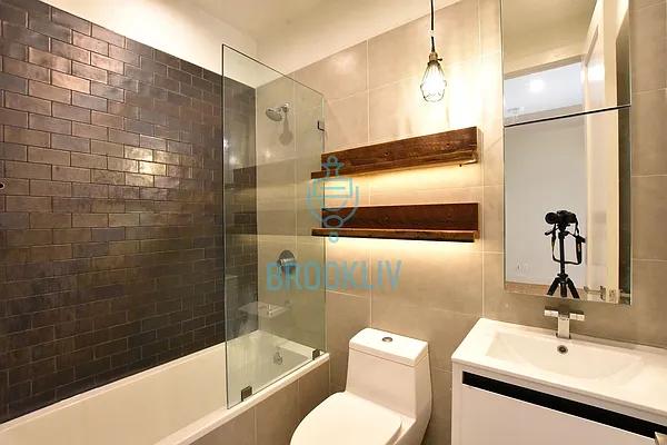 Rented by null | media 21