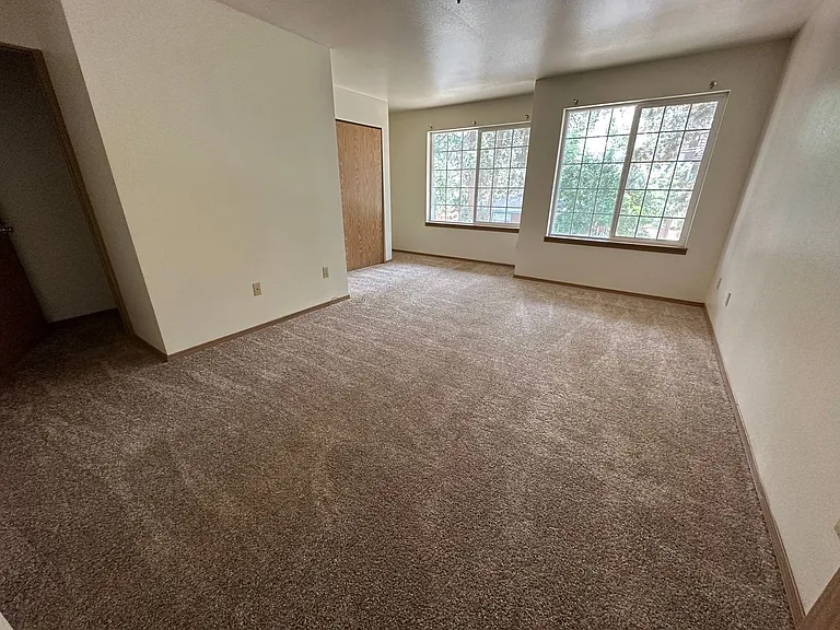 1265 NW Stannium Rd — Photo 5