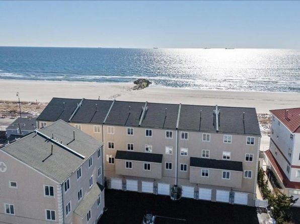 422 Oceanfront #833