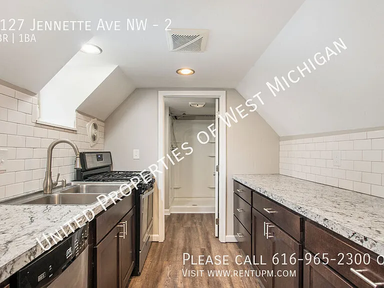 1127 Jennette Ave NW #2 — Photo 1
