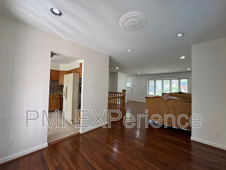 3203 Amador Dr — Photo 9
