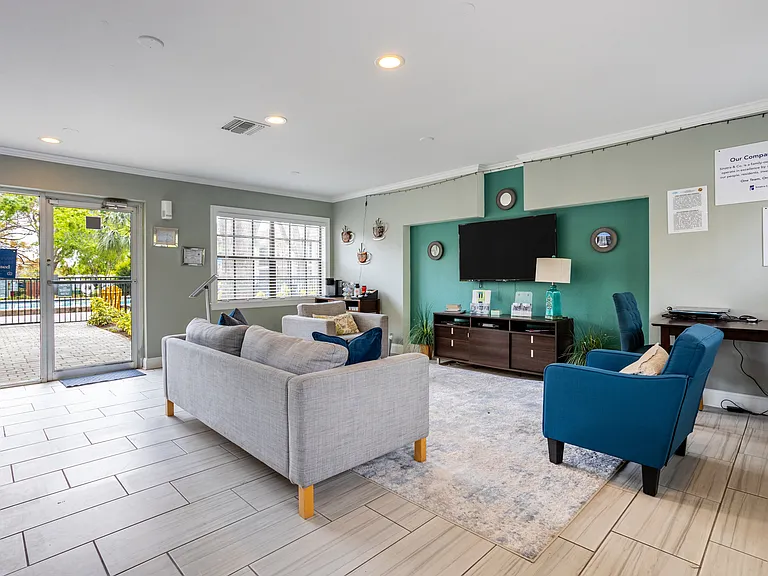 Fernwood Grove Apartments — Photo 14