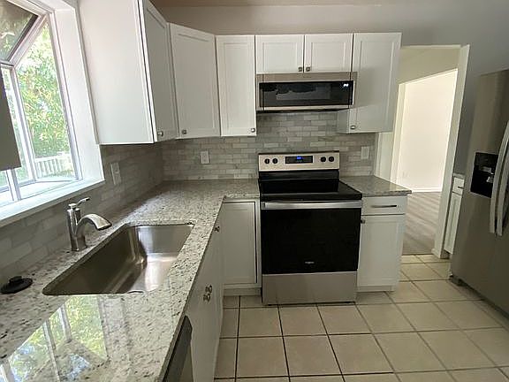 2nd image of 5021 Tartan Hill Rd