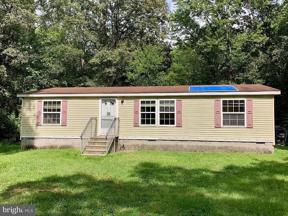 1st image of 776 Pony Track Rd