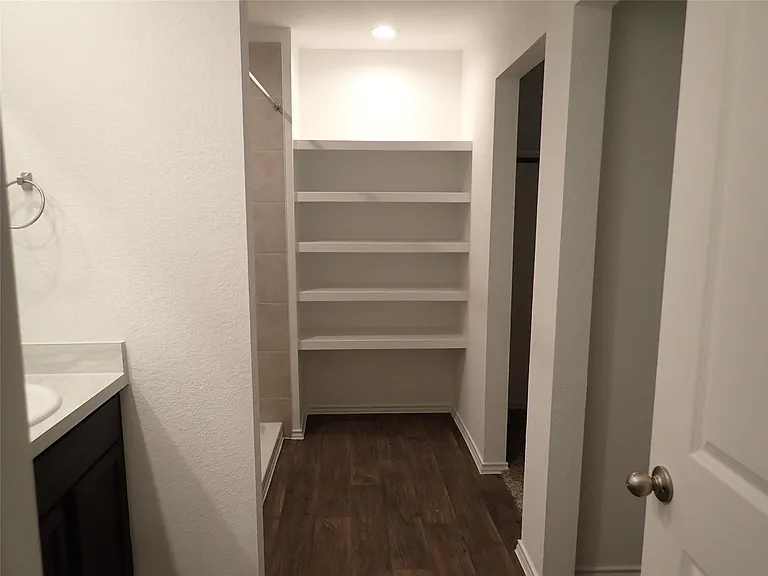 14962 Cypress Hollow Dr — Photo 4