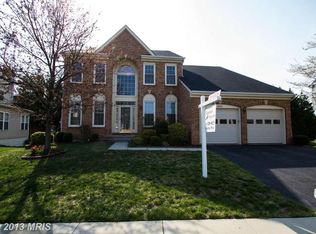 2452 Dakota Lakes Dr, Herndon, VA 20171