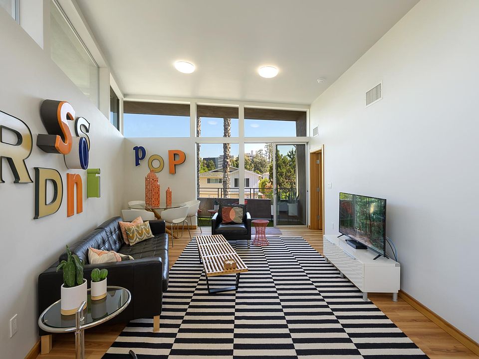 1st image of 501 N San Vicente Blvd #503