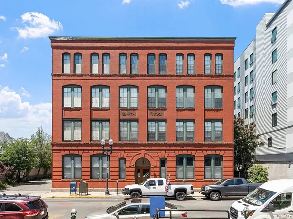589 Essex St Unit 302, Lynn, MA 01901