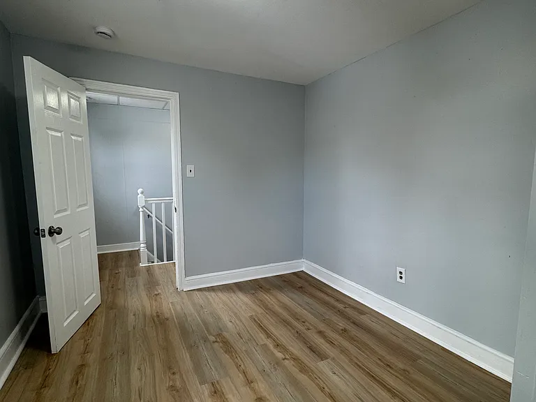 111 Henry St — Photo 13