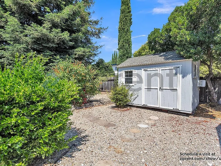 166 Madelia Pl — Photo 24