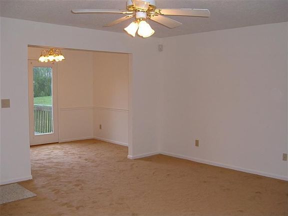 4th image of 541 Glen Arvin Ave