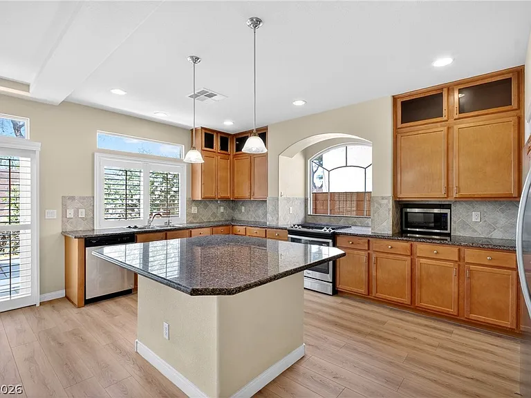 9735 Panther Hollow St — Photo 6