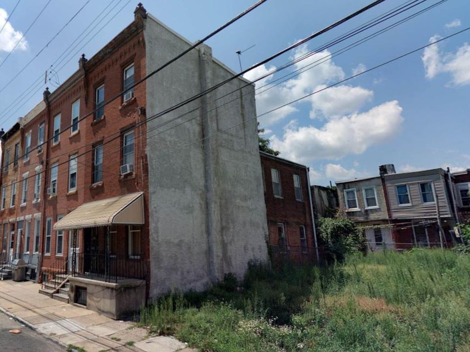 2nd image of 2124 N 30th St