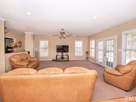 4th image of 604 Lindley Dr