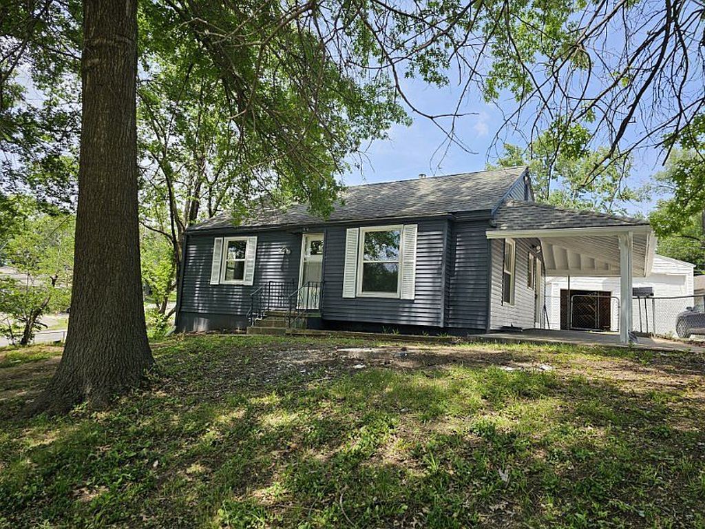 7516 Sni A Bar Rd - Property Image