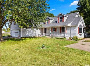 15902 N 6th St, Chillicothe, IL 61523